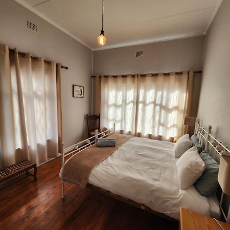 Villa Karoo Leeu Self Catering Oudtshoorn Exterior foto