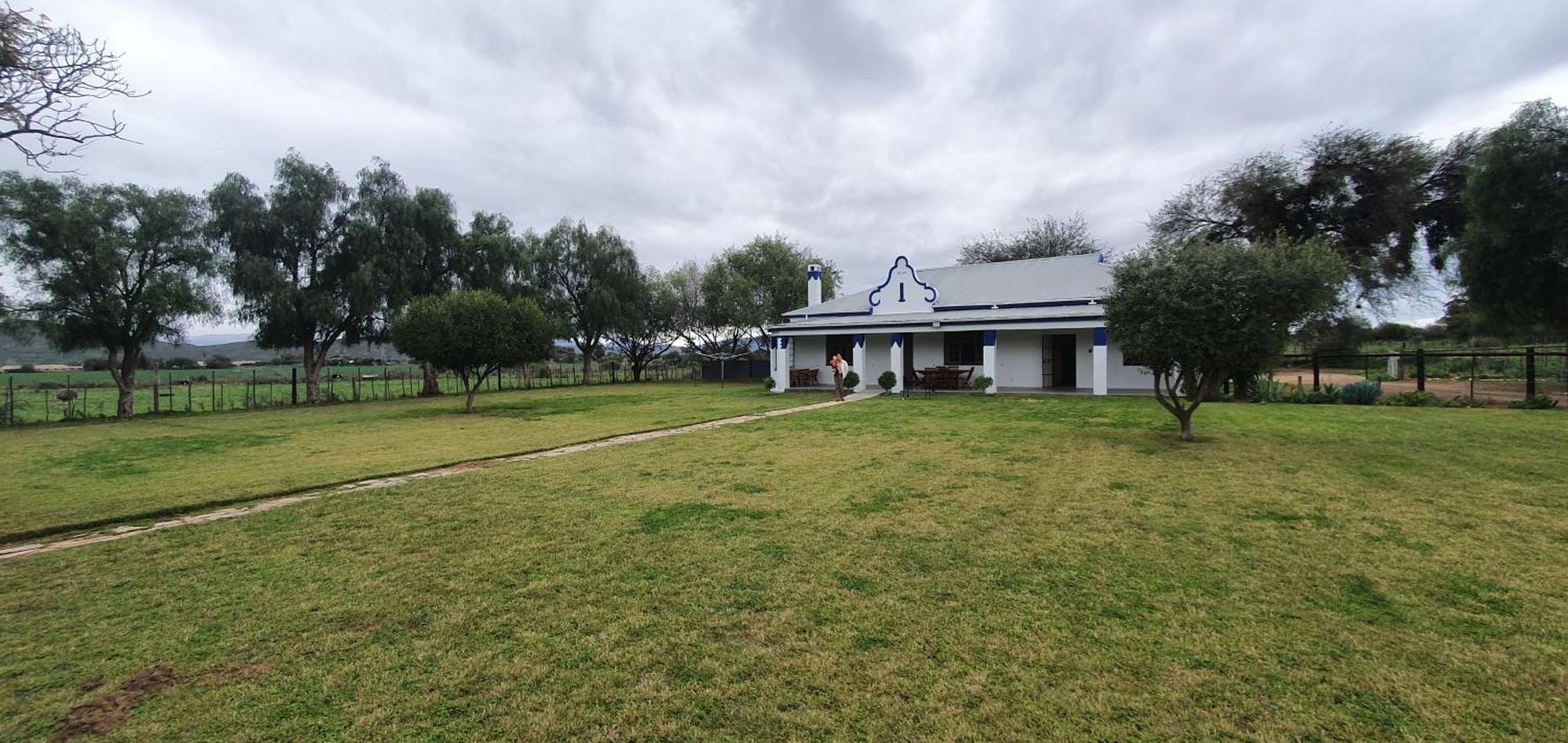 Villa Karoo Leeu Self Catering Oudtshoorn Exterior foto