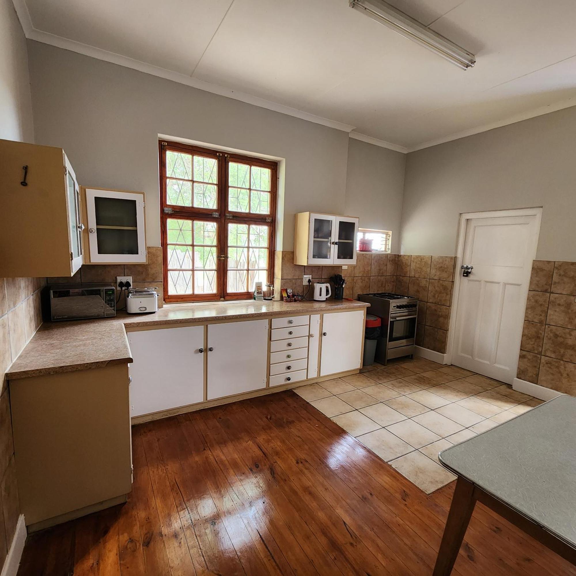 Villa Karoo Leeu Self Catering Oudtshoorn Exterior foto