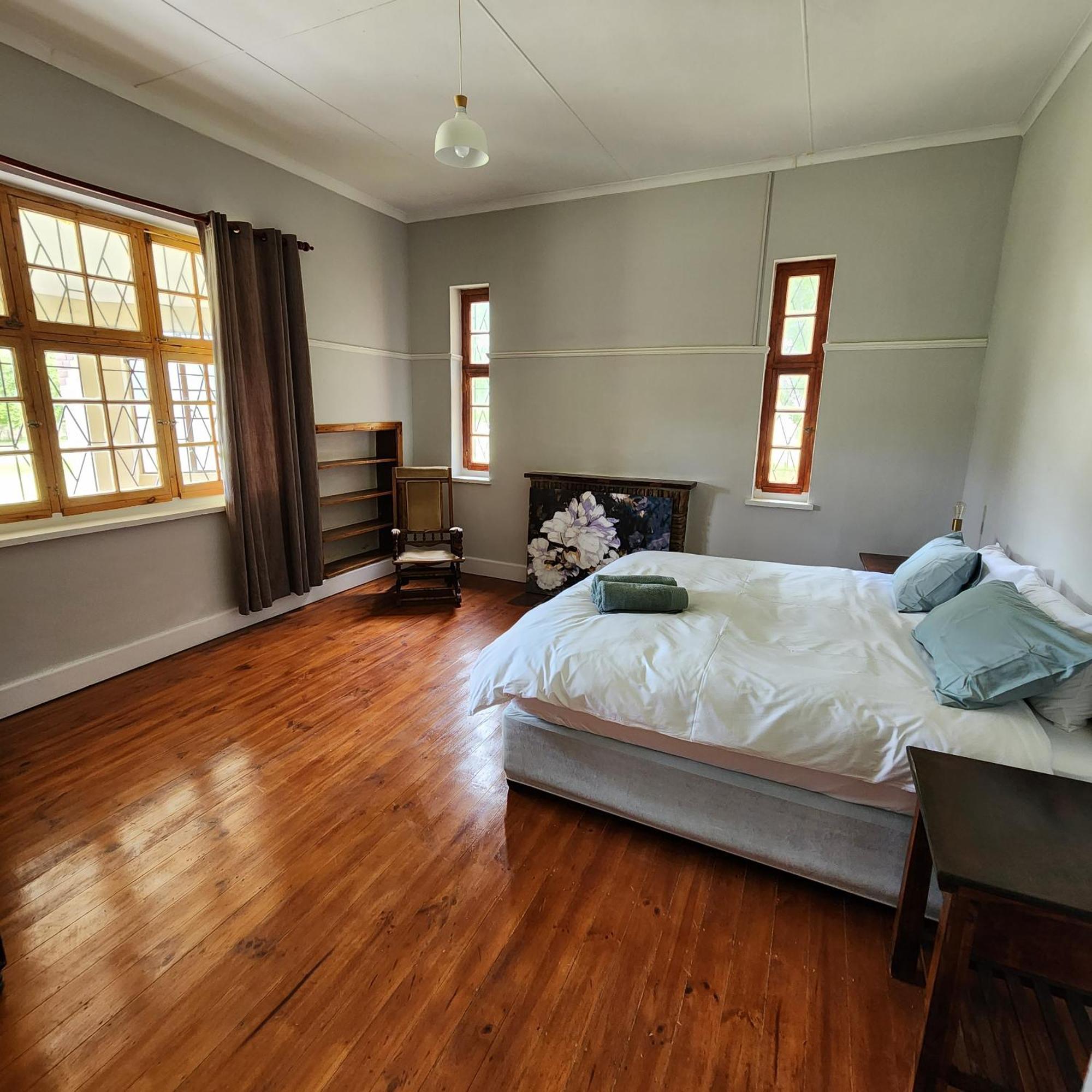 Villa Karoo Leeu Self Catering Oudtshoorn Exterior foto
